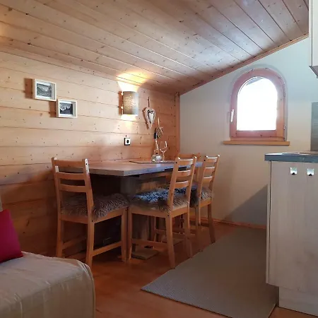 Landhaus Larchenhof Apartment Ehrwald